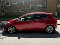 Używany Kia Ceed 135 KM (99 kW) 2014 Czerwony Hatchback