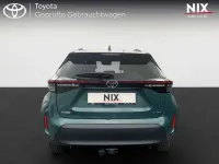 Neu Toyota Yaris Cross 131 PS (96 kW) 2026 Everrest green SUV