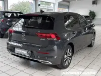 Gebraucht VW Golf VIII Move 110 PS (80 kW) 2024 Uranograu (grau) Limousine