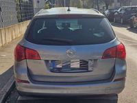 Gebraucht Opel Astra Design Edition 179 PS (131 kW) 2011 Silber Kombi