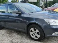 Gebraucht Skoda Octavia 102 PS (75 kW) 2012 Grau Kombi