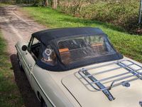 Second-hand MG B 95 CP (69 kW) 1971 Bej Cabrio