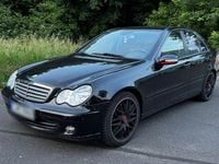 Gebraucht Mercedes C200 Avantgarde 163 PS (119 kW) 2007 Schwarz Limousine