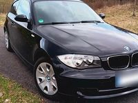 Gebraucht BMW 116 122 PS (89 kW) 2009 Schwarz Kleinwagen