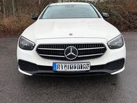Gebraucht Mercedes E200 Night 197 PS (144 kW) 2022 Weiß Kombi