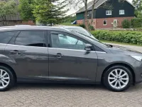 Gebraucht Ford Focus Titanium 125 PS (91 kW) 2016 Grau Kombi