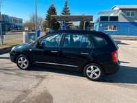 Gebraucht Kia Carens 140 PS (102 kW) 2009 Schwarz Van / Kleinbus