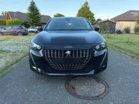 Gebraucht Peugeot 208 Allure 101 PS (74 kW) 2023 Schwarz Kleinwagen