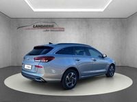 Neu Hyundai i30 140 PS (102 kW) 2025 Silber Kombi