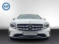 Gebraucht Mercedes GLA180 Urban 122 PS (89 kW) 2020 Weiß SUV