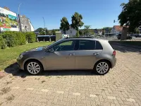Gebraucht VW Golf VII Highline 150 PS (110 kW) 2016 Grau Limousine