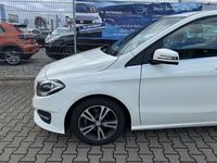 Gebraucht Mercedes B180 109 PS (80 kW) 2016 Weiß Van / Kleinbus