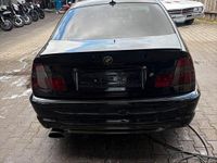 Gebraucht BMW 318 116 PS (85 kW) 2004 Schwarz Kombi