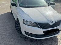 Gebraucht Skoda Rapid Ambition 105 PS (77 kW) 2014 Weiß Kleinwagen