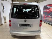 Gebraucht VW Caddy Maxi 105 PS (77 kW) 2012 Silber Van / Kleinbus