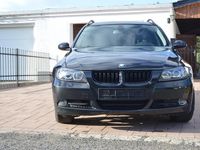 Gebraucht BMW 320 163 PS (119 kW) 2007 Schwarz Kombi