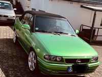 Gebraucht Opel Astra Cabriolet 75 PS (55 kW) 1997 Grün Cabrio