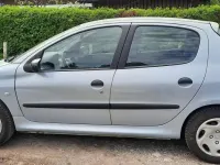 Gebraucht Peugeot 206 75 PS (55 kW) 2001 Blau Kleinwagen