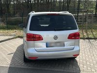 Gebraucht VW Touran 140 PS (102 kW) 2012 Silber Van / Kleinbus