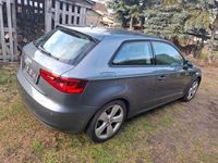 Gebraucht Audi A3 Ambiente 150 PS (110 kW) 2015 Grau Limousine