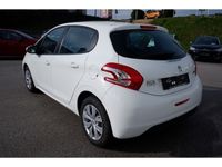 Gebraucht Peugeot 208 Active 68 PS (50 kW) 2014 Weiss Kleinwagen