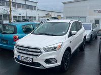 Gebraucht Ford Kuga 150 PS (110 kW) 2017 Weiß SUV