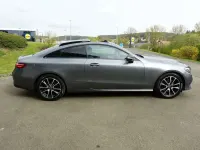 Gebraucht Mercedes E220 194 PS (142 kW) 2019 Selenitgrau  metalliclack Coupé