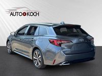 Neu Toyota Corolla 140 PS (102 kW) 2025 Grau Kombi