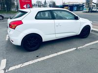 Second-hand Kia Ceed 115 CP (84 kW) 2011 Alb Hatchback