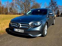 Gebraucht Mercedes E220 194 PS (142 kW) 2017 Grau Kombi