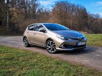 Gebraucht Toyota Auris Design 116 PS (85 kW) 2016 Beige Limousine