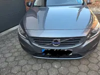Gebraucht Volvo V60 Kinetic 150 PS (110 kW) 2016 Grau Kombi