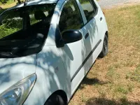Gebraucht Hyundai i10 70 PS (51 kW) 2011 Weiß Kleinwagen
