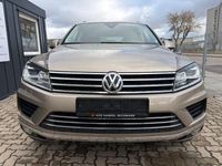 Gebraucht VW Touareg Terrain Tech 262 PS (192 kW) 2016 Gold SUV