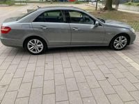 Gebraucht Mercedes E200 184 PS (135 kW) 2011 Silber Limousine