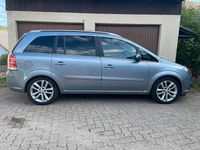 Gebraucht Opel Zafira Edition+ 140 PS (102 kW) 2006 Silber Van / Kleinbus