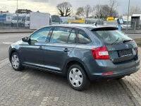 Gebraucht Skoda Rapid Elegance 105 PS (77 kW) 2014 Grau Kleinwagen