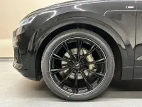 Gebraucht Audi Q8 340 PS (250 kW) 2023 Schwarz SUV