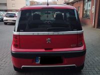 Gebraucht Peugeot 1007 2008 Rot Van / Kleinbus