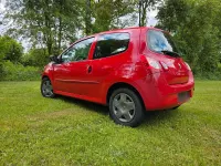 Gebraucht Renault Twingo 74 PS (54 kW) 2012 Rot Kleinwagen