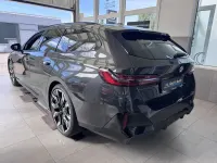 Gebraucht BMW 540 M Sport 303 PS (222 kW) 2026 Grau Kombi