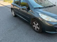 Gebraucht Peugeot 207 95 PS (69 kW) 2009 Grau Kleinwagen