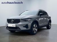 Neu Volvo XC40 Plus 163 PS (119 kW) 2025 Grau SUV