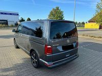 Gebraucht VW T6 Highline 204 PS (150 kW) 2015 Grau Van