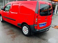Gebraucht Mercedes Citan 111 110 PS (80 kW) 2018 Rot Van / Kleinbus