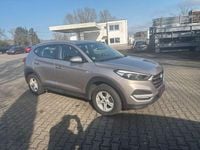Gebraucht Hyundai Tucson Classic 132 PS (97 kW) 2017 Gold SUV