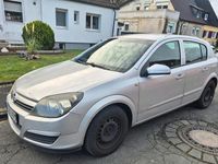 Gebraucht Opel Astra 101 PS (74 kW) 2004 Silber Kleinwagen