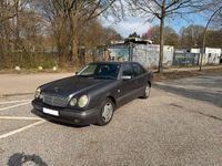 Gebraucht Mercedes E290 Classic 129 PS (94 kW) 1999 Grau Limousine