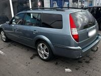 Gebraucht Ford Mondeo Ambiente 145 PS (106 kW) 2003 Blau Kombi