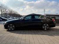 Gebraucht Mercedes C300 265 PS (194 kW) 2023 Obsidianschwarz Limousine